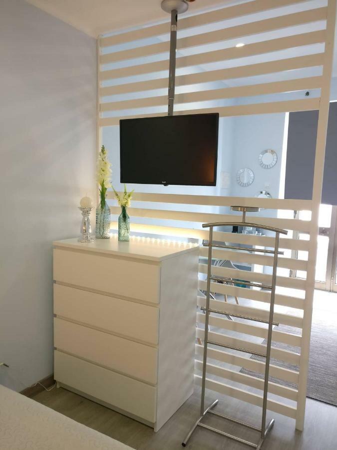 V4 Apartment Horta  Luaran gambar